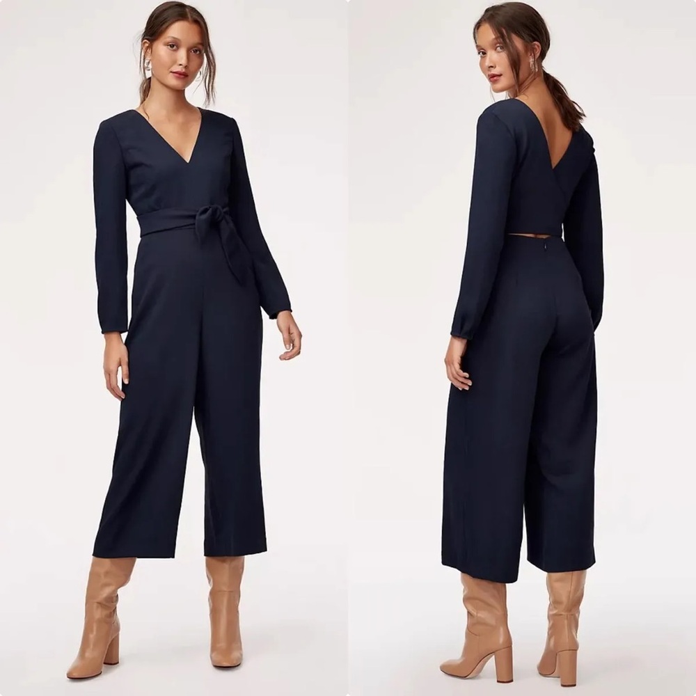 Aritzia Wilfred Black Écoulement Jumpsuit Long Sleeve Keyhole Tie | Size 4